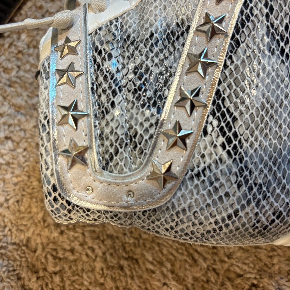 Vintage Havana Snakeskin Pattern High-Tops in White and Gray - Picture 5 of 5